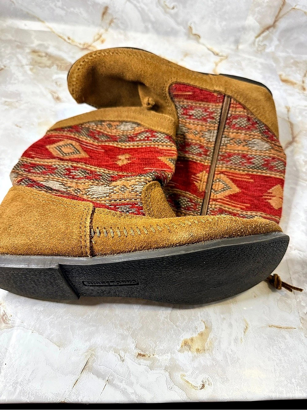 Minnetonka Back Zip Ankle Boot Geometric Back-Zip Boots Brown & Red